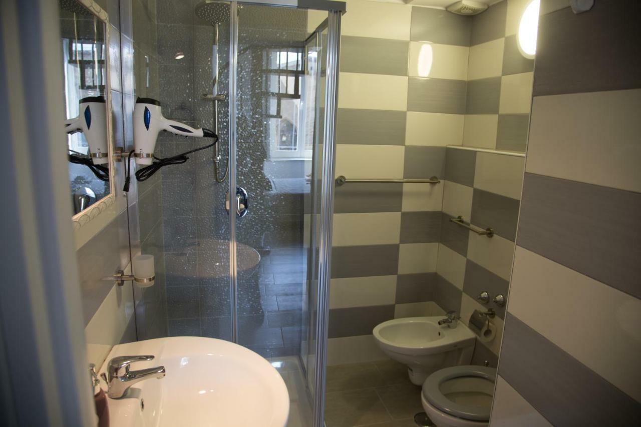 Vesuvius Luxury Suites Napels Buitenkant foto