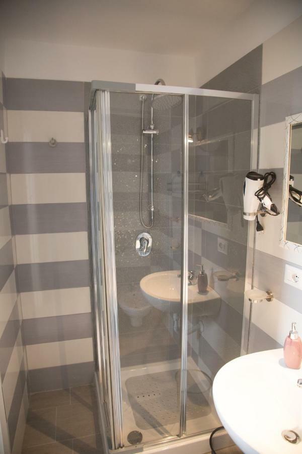 Vesuvius Luxury Suites Napels Buitenkant foto