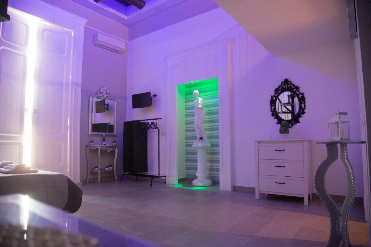 Vesuvius Luxury Suites Napels Buitenkant foto